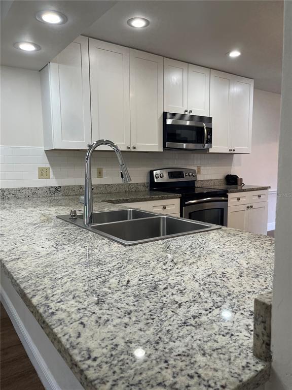 Building Photo - 8249 Breeze Cove Ln