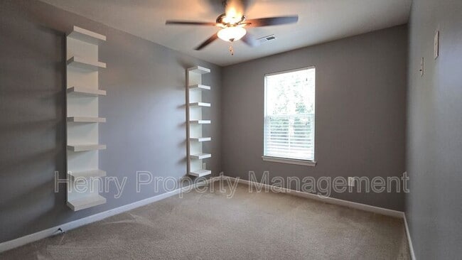 Building Photo - 113 Grande Sky Ct