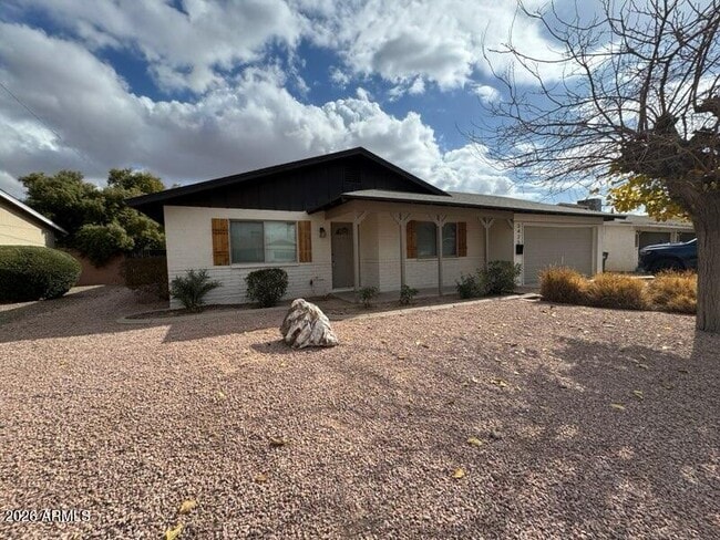 Building Photo - 3425 N 85th St