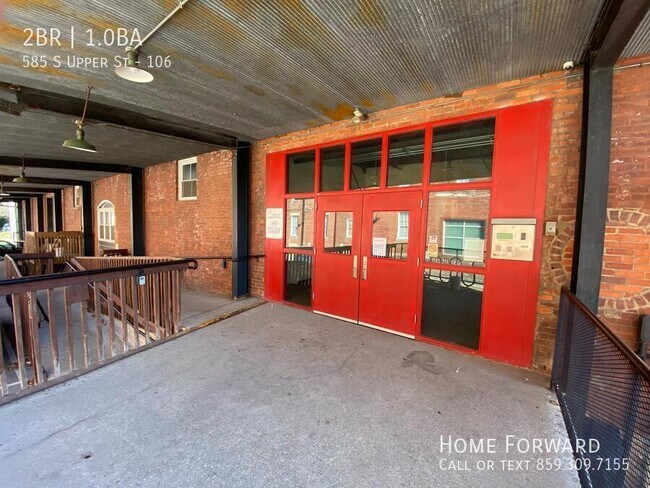 Building Photo - 585 S Upper St