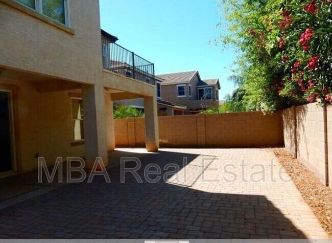 Building Photo - 5316 S 23rd Way