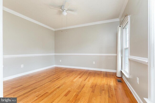 Building Photo - 677 Dellinger Dr