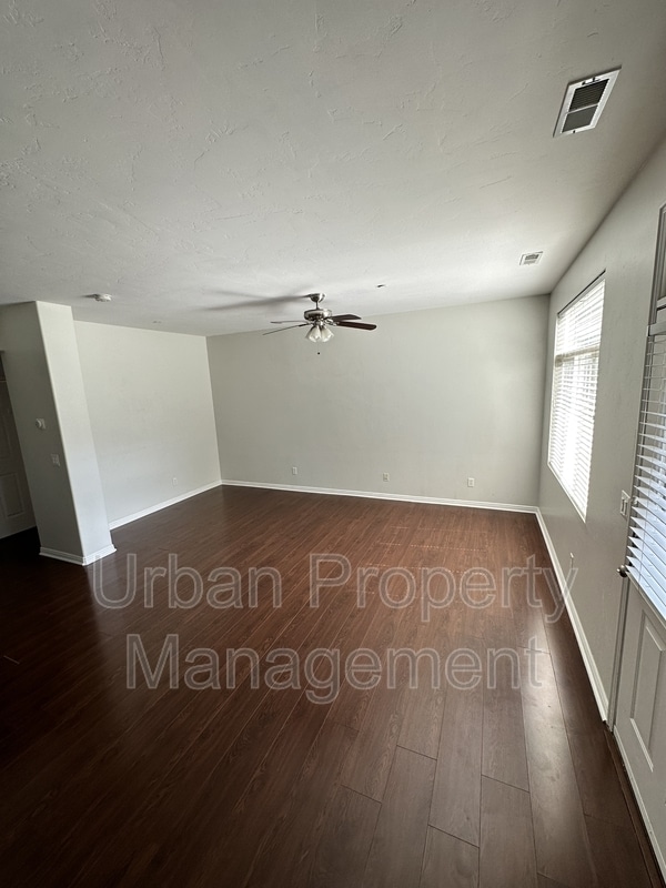 Building Photo - 11467 Open View Ln