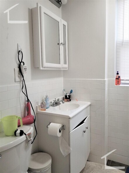 Building Photo - 56 Brighton Ave