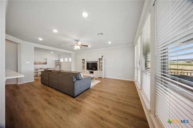 Building Photo - 711 Saddlehorn Dr