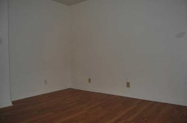 Building Photo - 217 Al Oerter Dr