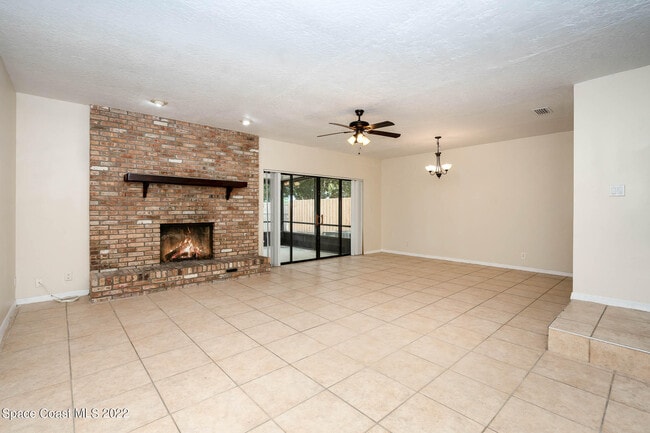 Building Photo - 1911 Cashew Courtway
