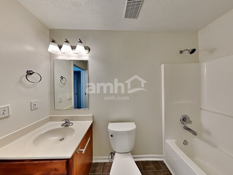 Building Photo - 3620 Belvidere Ct