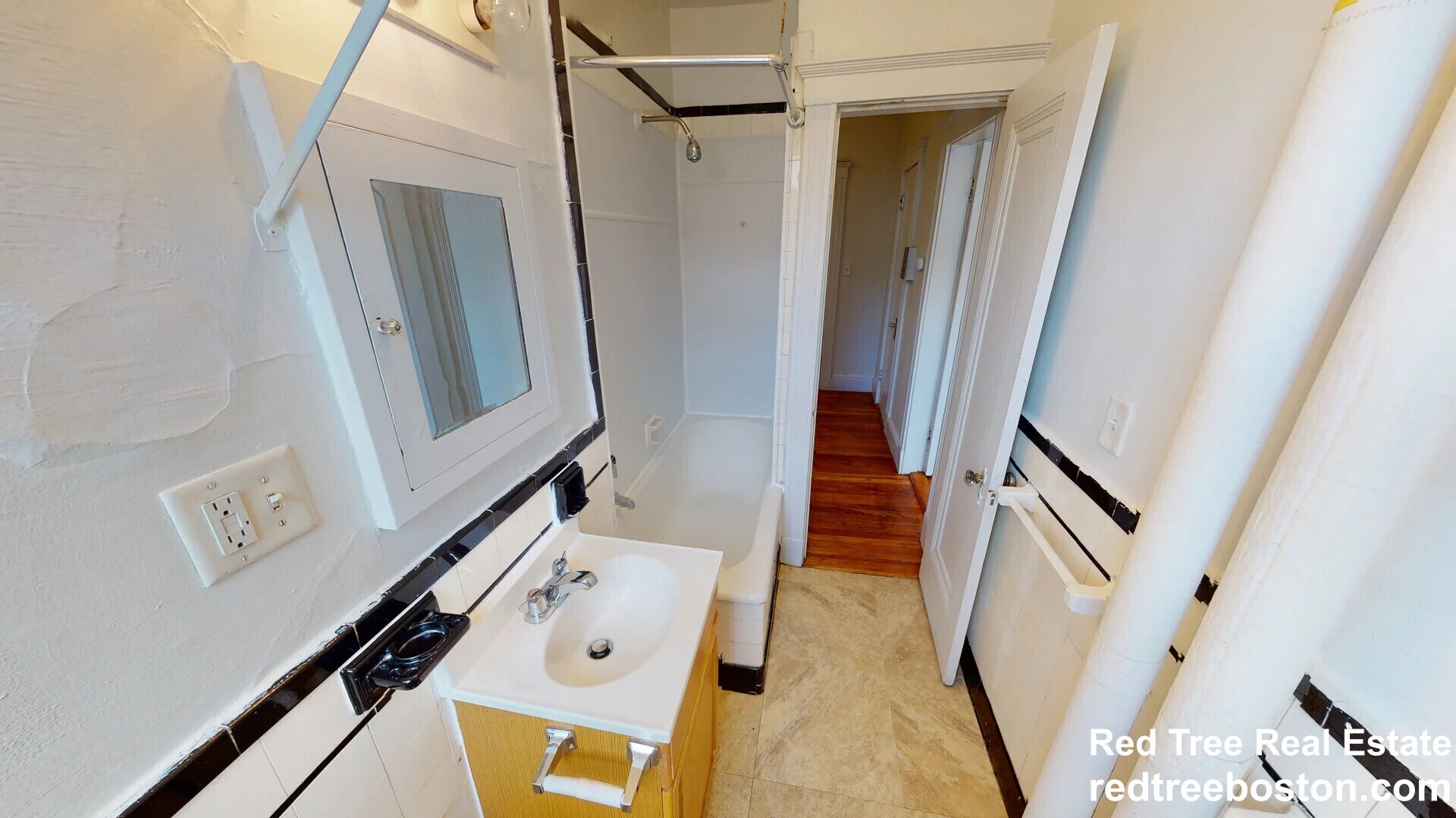 Building Photo - 1810 Commonwealth Ave