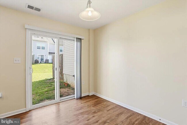 Building Photo - 38 Fastview Dr