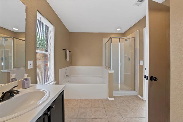 Building Photo - 115 Walnut Dr