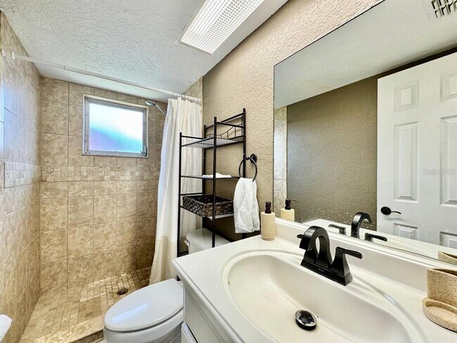 Building Photo - 8134 Winthrop Dr