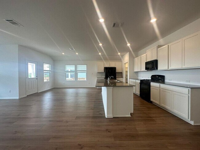 Building Photo - 176 Jeffers