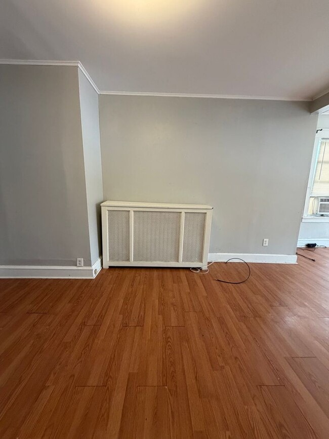 Building Photo - 21 S Wycombe Ave