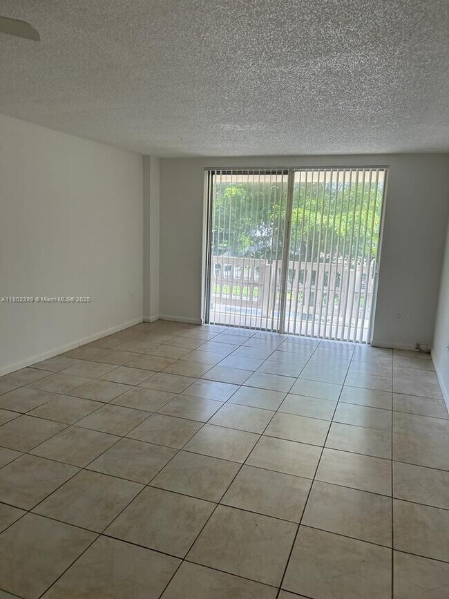 Building Photo - 15600 NW 7th Ave