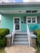 Building Photo - 2537 Jasmine St