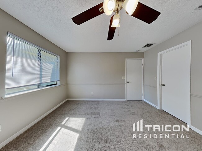 Building Photo - 2258 Felucca Dr