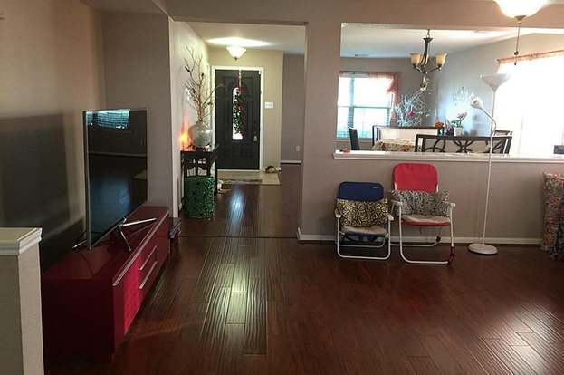 Building Photo - 21235 Bending Green Way