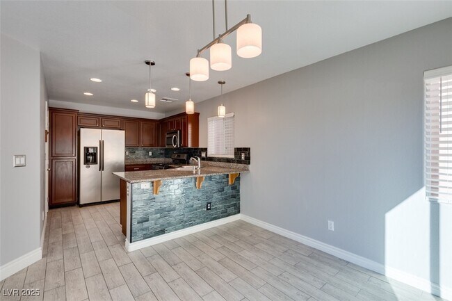 Building Photo - 5660 N Balsam St