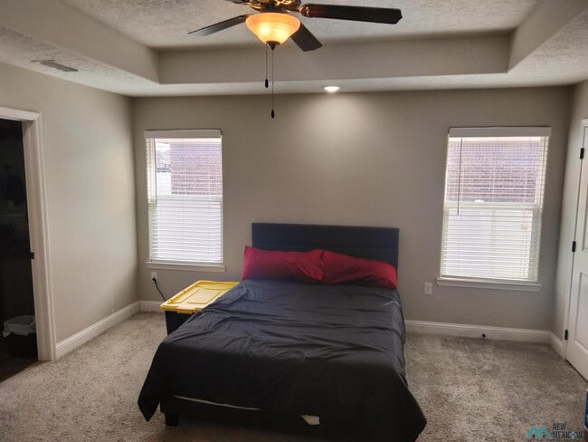 Building Photo - 2115 Roadrunner Dr
