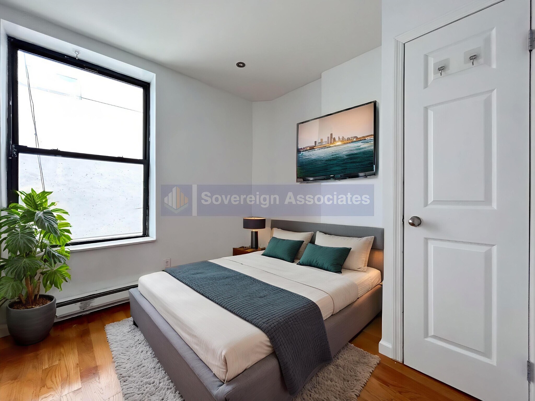 Building Photo - 109 W 105th St