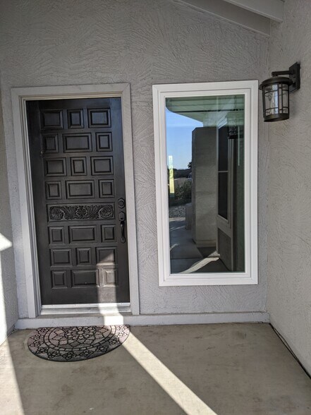 Building Photo - 14101 N 78th Dr