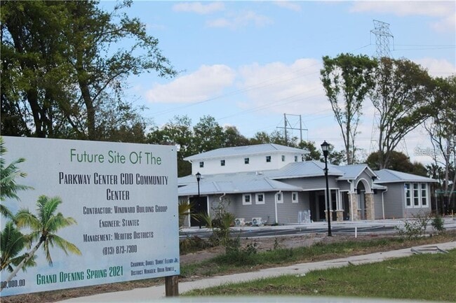 Building Photo - 6959 Towne Lake Rd