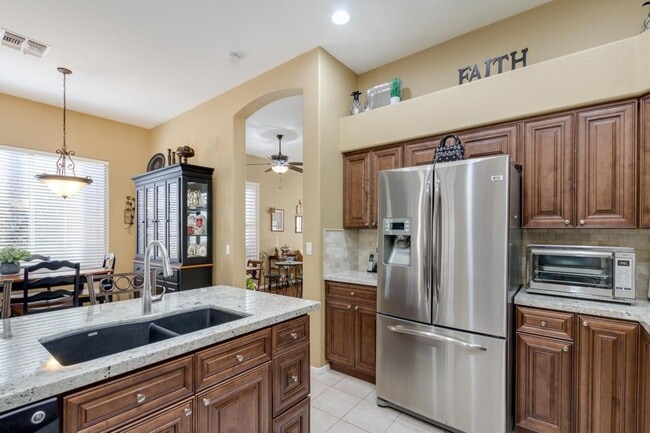 Building Photo - 10474 E Morning Star Dr
