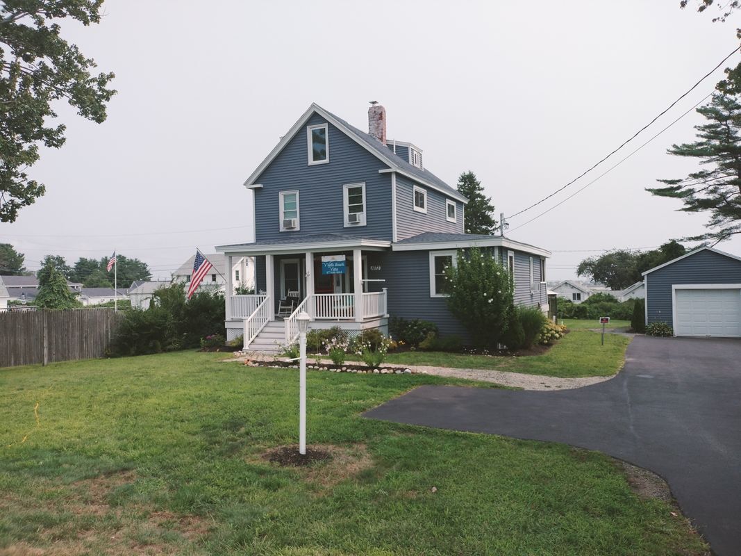 Building Photo - 1073 Post Rd