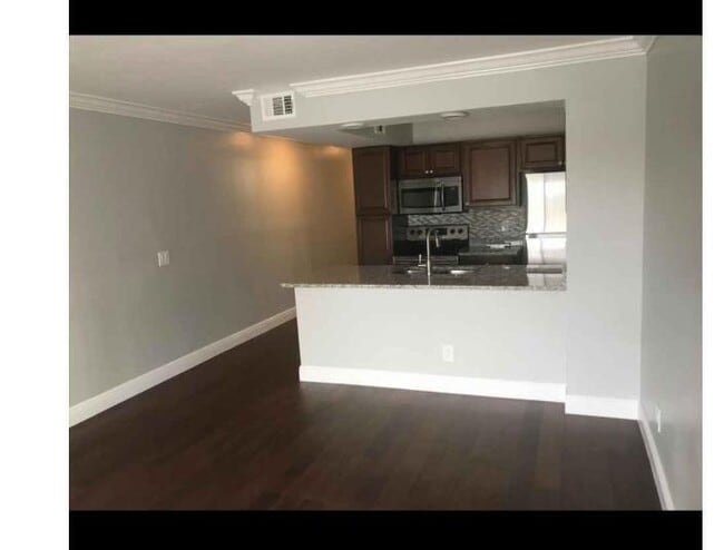 Building Photo - 285 Cypress Point Dr