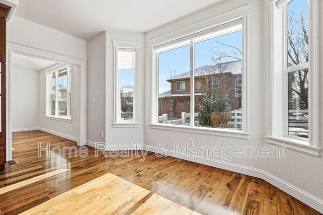 Building Photo - 14325 N Santa Fe St