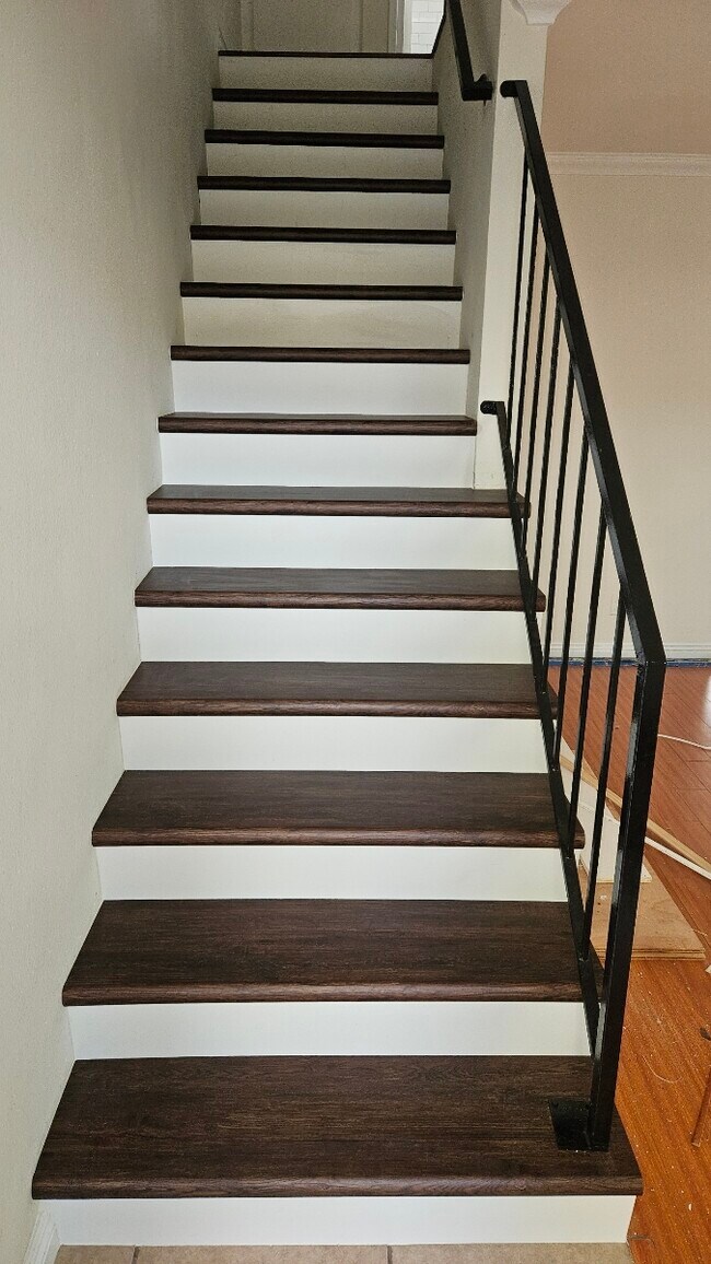 Building Photo - 2612 Mathews Ave