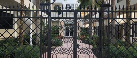 Building Photo - 1400 Gulf Shore Blvd N