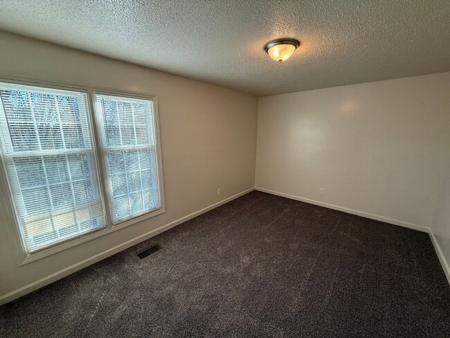 Building Photo - 9100 Parktop Ln NW