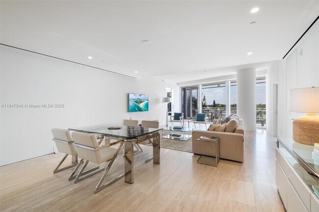 Building Photo - 9001 Collins Ave