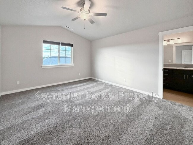 Building Photo - 4072 E Blueberry St