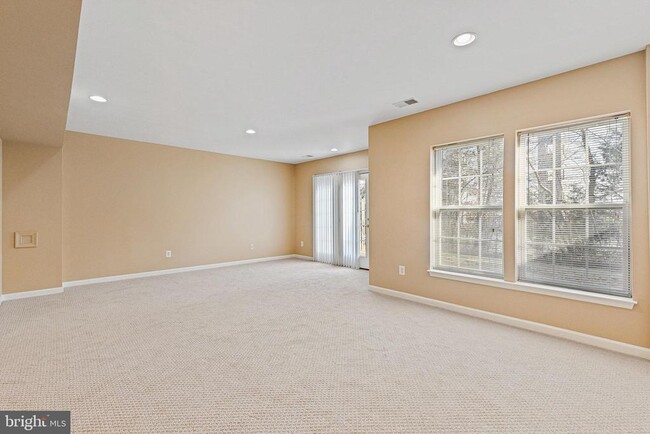 Building Photo - 22047 Chelsy Paige Square