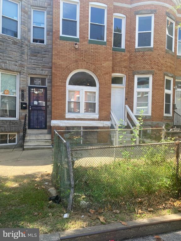 Building Photo - 2720 Parkwood Ave
