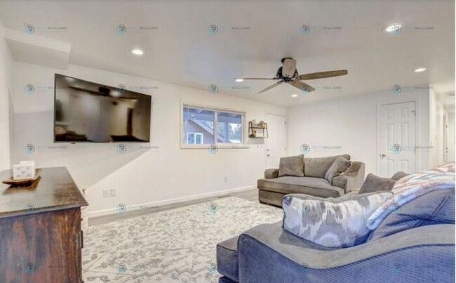 Building Photo - Stylish Tahoe Retreat with Modern Kitchen ...