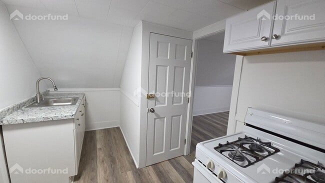 Building Photo - 50 Summer St