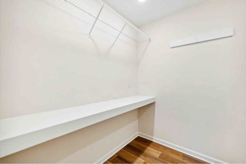 Building Photo - 5009 Spring Creek Rd