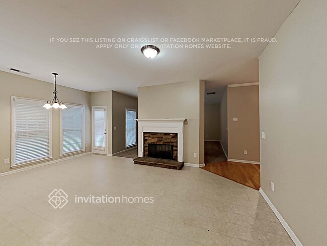 Building Photo - 134 Eastlake Landing