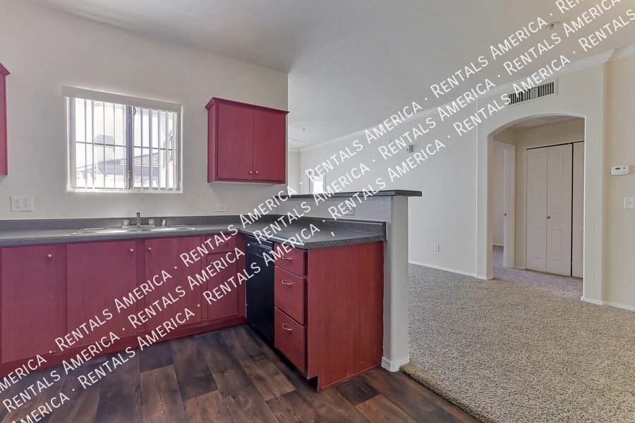 Building Photo - 1941 S Pierpont