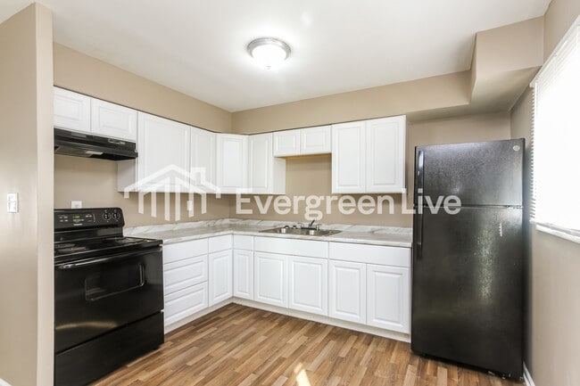 Building Photo - 4019 Biscayne Rd