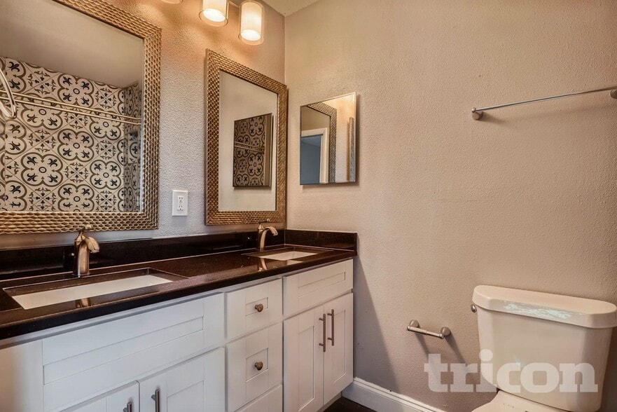 Building Photo - 2860 Denmarsh Ct