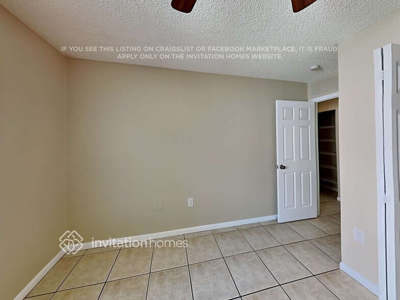 Building Photo - 6220 Gauntlet Hall Ln
