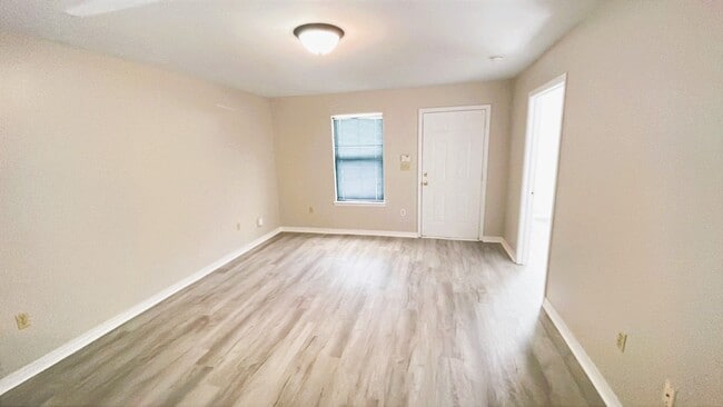 Building Photo - 30 1/2 Street- 4414