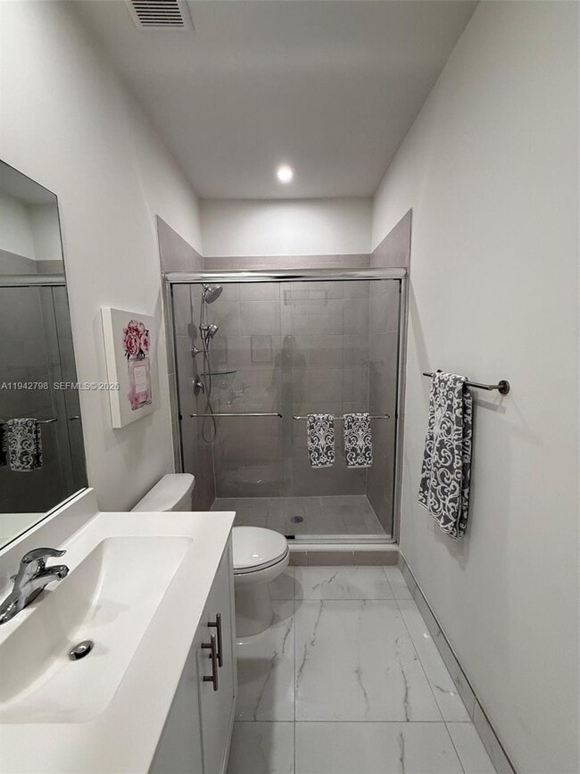 Building Photo - 21432 NE 2nd Path