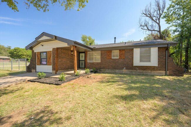 Building Photo - 3912 Parkwoods Ln