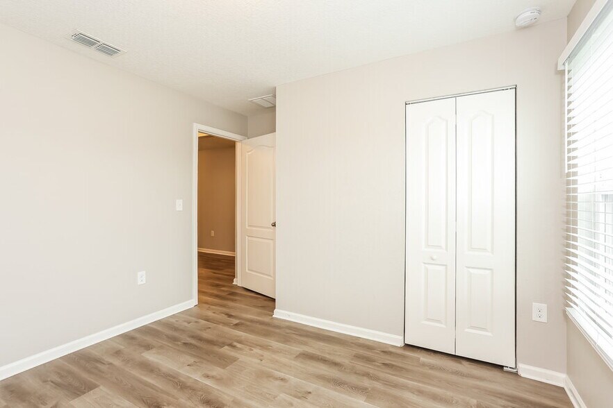 Building Photo - 12221 Glimmer Wy